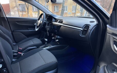 KIA Rio IV, 2018 год, 1 489 000 рублей, 17 фотография