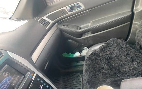 Ford Explorer VI, 2013 год, 1 400 000 рублей, 2 фотография