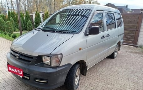 Toyota Town Ace III, 2002 год, 670 000 рублей, 3 фотография