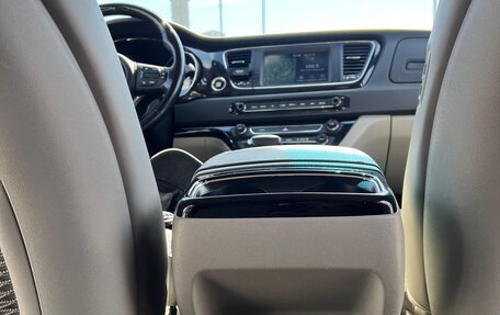 KIA Carnival III, 2020 год, 3 350 000 рублей, 14 фотография