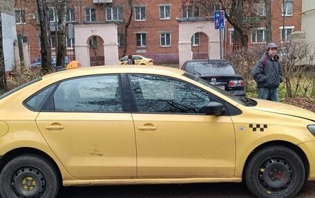 Volkswagen Polo VI (EU Market), 2018 год, 385 000 рублей, 2 фотография