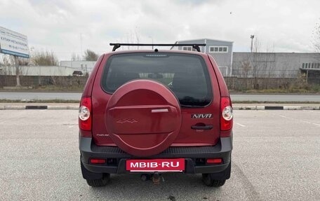 Chevrolet Niva I рестайлинг, 2016 год, 645 000 рублей, 3 фотография