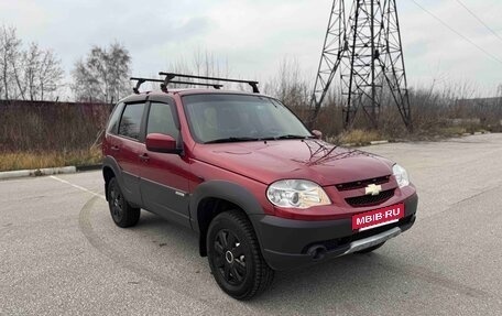Chevrolet Niva I рестайлинг, 2016 год, 645 000 рублей, 5 фотография