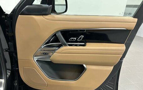 Land Rover Range Rover IV рестайлинг, 2025 год, 23 990 000 рублей, 32 фотография