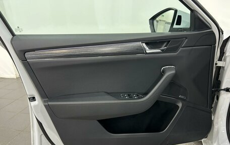 Skoda Superb III рестайлинг, 2019 год, 2 990 000 рублей, 7 фотография