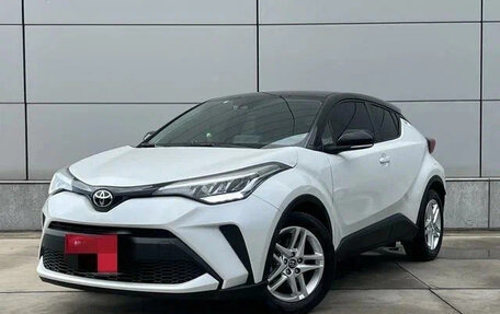 Toyota C-HR I рестайлинг, 2022 год, 1 950 000 рублей, 1 фотография