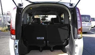 Toyota Esquire I, 2015 год, 1 600 000 рублей, 9 фотография