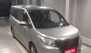 Toyota Esquire I, 2015 год, 1 600 000 рублей, 3 фотография