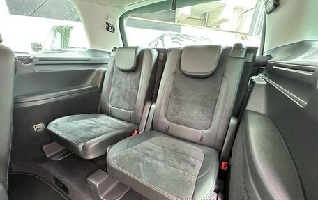 Volkswagen Sharan II, 2015 год, 1 050 000 рублей, 19 фотография