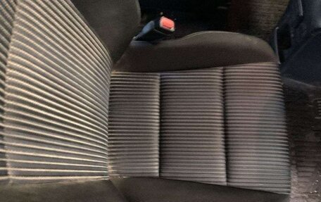 Toyota Noah III, 2015 год, 1 700 000 рублей, 10 фотография