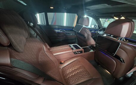 BMW 7 серия, 2020 год, 9 000 000 рублей, 15 фотография