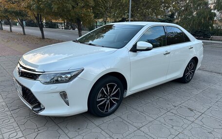 Toyota Camry, 2017 год, 2 590 000 рублей, 6 фотография