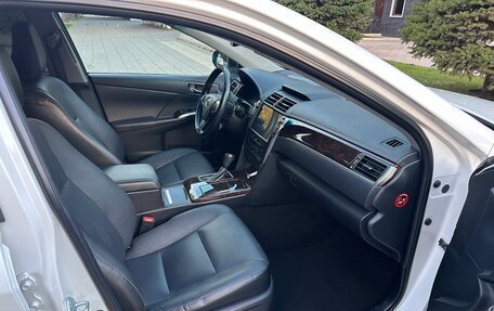 Toyota Camry, 2017 год, 2 590 000 рублей, 11 фотография