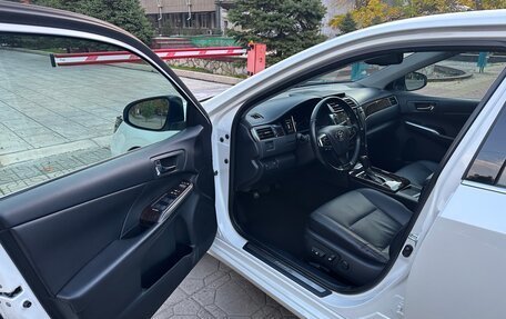 Toyota Camry, 2017 год, 2 590 000 рублей, 17 фотография