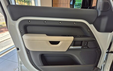 Land Rover Defender II, 2025 год, 9 423 000 рублей, 15 фотография