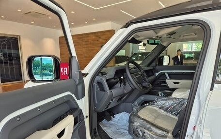 Land Rover Defender II, 2025 год, 9 423 000 рублей, 5 фотография