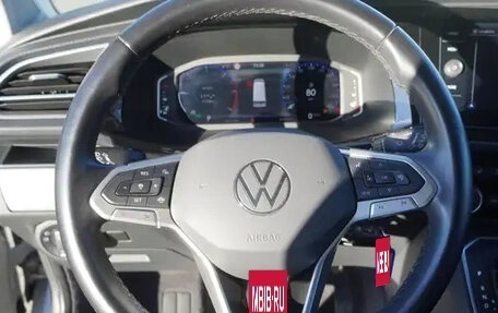 Volkswagen Multivan T6 рестайлинг, 2021 год, 5 600 000 рублей, 28 фотография