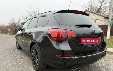 Opel Astra J, 2013 год, 1 250 000 рублей, 6 фотография