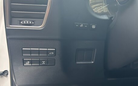 Lexus NX I, 2017 год, 2 350 000 рублей, 10 фотография