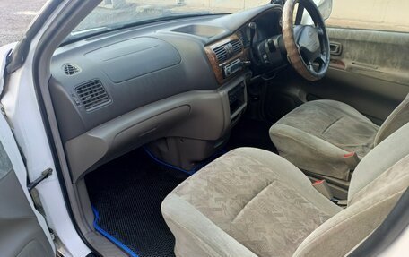 Nissan Rnessa, 1998 год, 350 000 рублей, 28 фотография