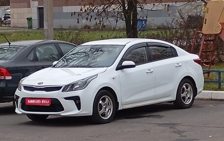 KIA Rio IV, 2018 год, 800 000 рублей, 1 фотография