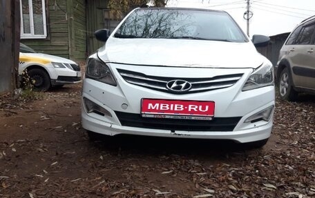 Hyundai Solaris II рестайлинг, 2016 год, 615 000 рублей, 1 фотография