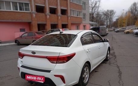 KIA Rio IV, 2018 год, 800 000 рублей, 9 фотография