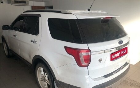 Ford Explorer VI, 2017 год, 2 899 000 рублей, 4 фотография