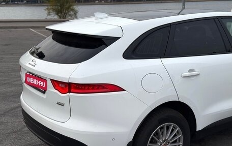 Jaguar F-Pace, 2016 год, 2 250 000 рублей, 1 фотография