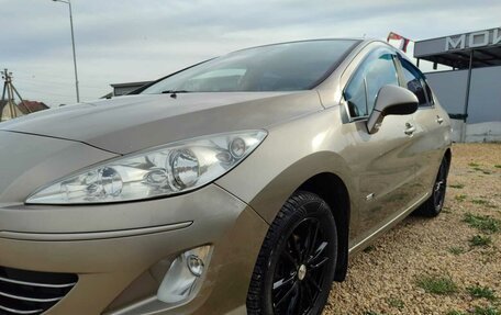 Peugeot 408 I рестайлинг, 2015 год, 680 000 рублей, 3 фотография