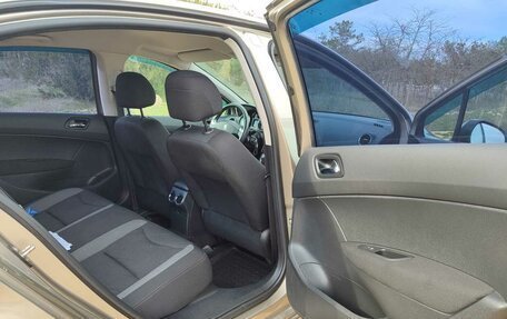 Peugeot 408 I рестайлинг, 2015 год, 680 000 рублей, 18 фотография