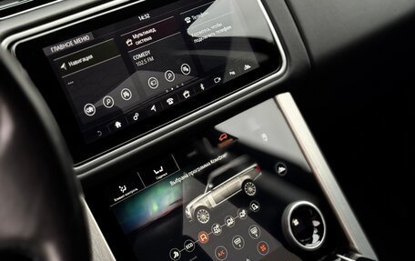 Land Rover Range Rover IV рестайлинг, 2018 год, 6 000 000 рублей, 15 фотография