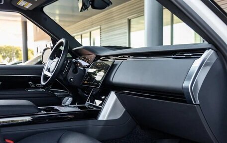 Land Rover Range Rover IV рестайлинг, 2024 год, 15 346 000 рублей, 14 фотография
