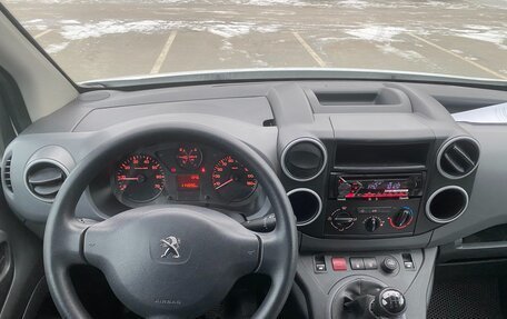 Peugeot Partner II рестайлинг 2, 2017 год, 1 400 000 рублей, 10 фотография