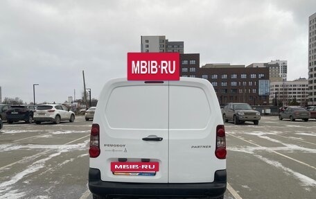 Peugeot Partner II рестайлинг 2, 2017 год, 1 400 000 рублей, 7 фотография