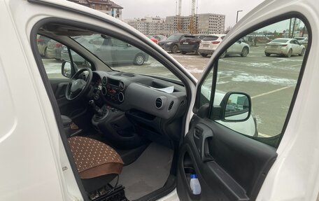 Peugeot Partner II рестайлинг 2, 2017 год, 1 400 000 рублей, 23 фотография