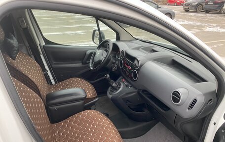 Peugeot Partner II рестайлинг 2, 2017 год, 1 400 000 рублей, 24 фотография