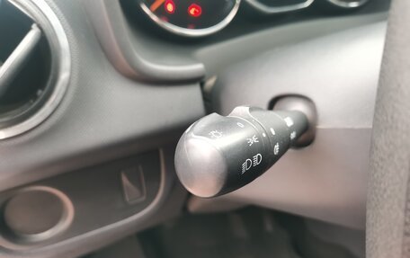 Renault Logan II, 2020 год, 750 000 рублей, 12 фотография