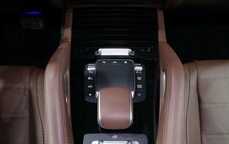 Mercedes-Benz GLS, 2023 год, 14 000 000 рублей, 26 фотография