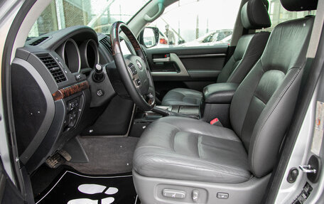 Toyota Land Cruiser 200, 2010 год, 3 159 000 рублей, 13 фотография