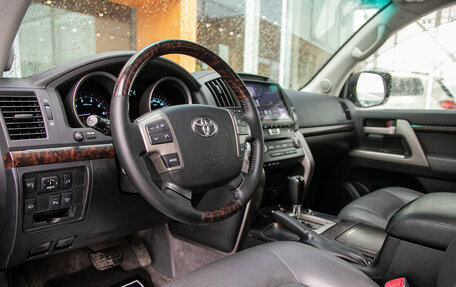 Toyota Land Cruiser 200, 2010 год, 3 159 000 рублей, 12 фотография