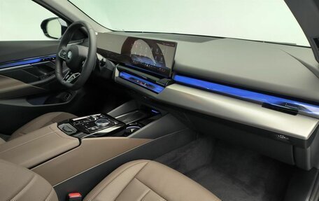 BMW 5 серия, 2025 год, 8 600 000 рублей, 8 фотография