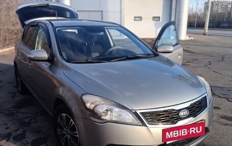 KIA cee'd I рестайлинг, 2012 год, 730 000 рублей, 12 фотография