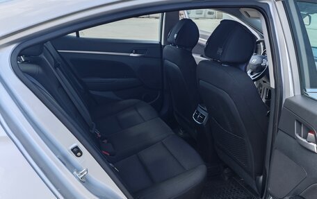 Hyundai Elantra VI рестайлинг, 2019 год, 1 590 000 рублей, 4 фотография