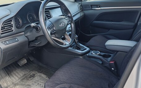 Hyundai Elantra VI рестайлинг, 2019 год, 1 590 000 рублей, 8 фотография