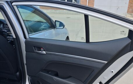 Hyundai Elantra VI рестайлинг, 2019 год, 1 590 000 рублей, 11 фотография