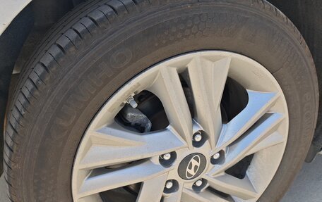 Hyundai Elantra VI рестайлинг, 2019 год, 1 590 000 рублей, 21 фотография