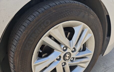 Hyundai Elantra VI рестайлинг, 2019 год, 1 590 000 рублей, 25 фотография