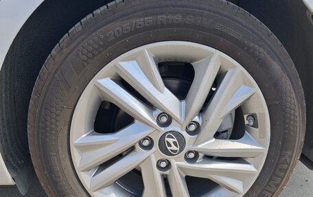 Hyundai Elantra VI рестайлинг, 2019 год, 1 590 000 рублей, 30 фотография