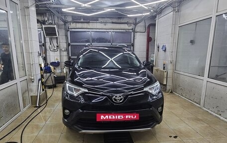 Toyota RAV4, 2017 год, 1 900 000 рублей, 2 фотография